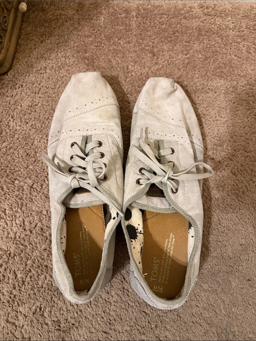 TOMS Light Gray Suede Oxford Lace-Up Shoes